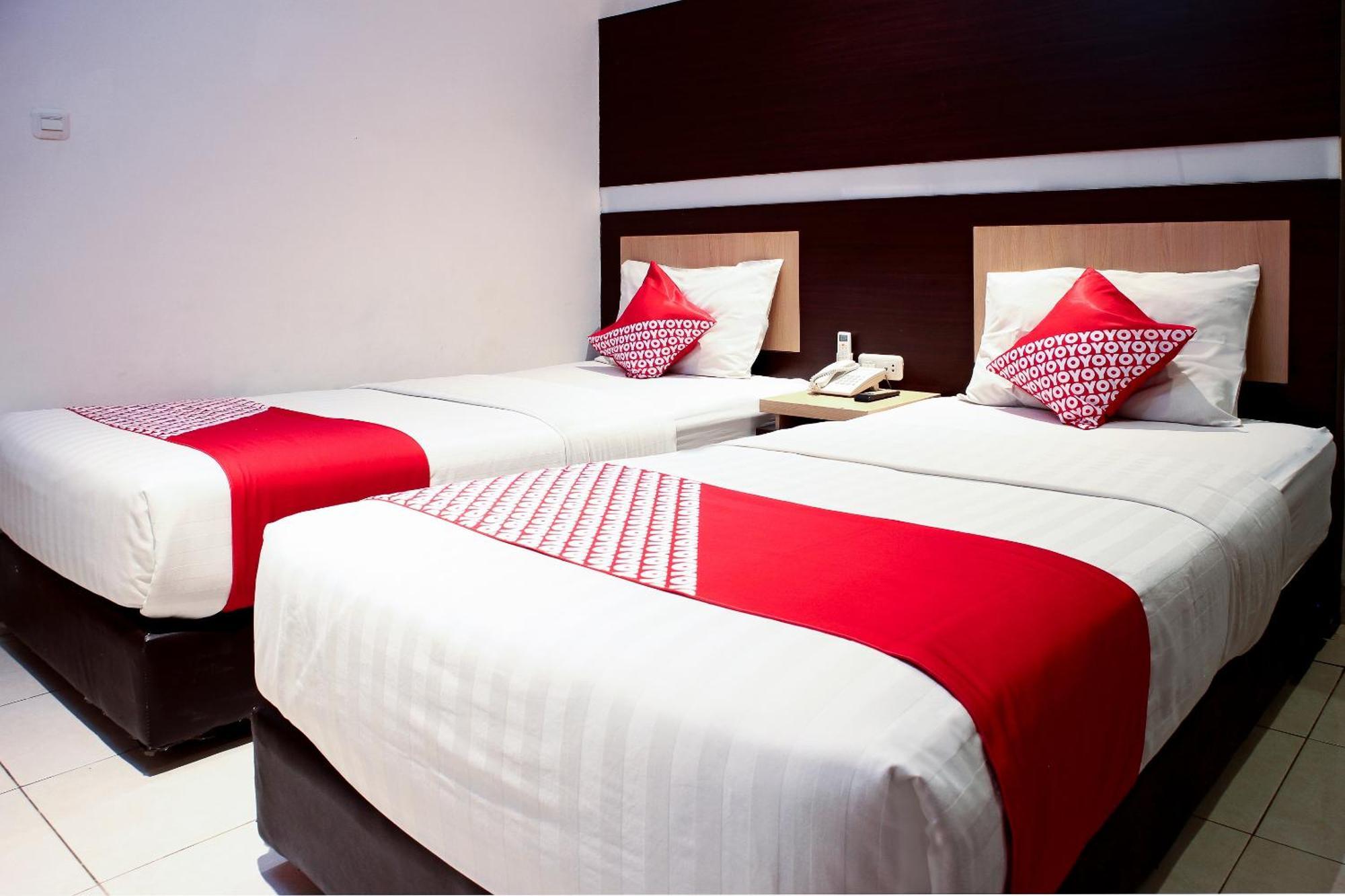 Oyo 1009 Hotel Bumi Malaya Medan Luaran gambar