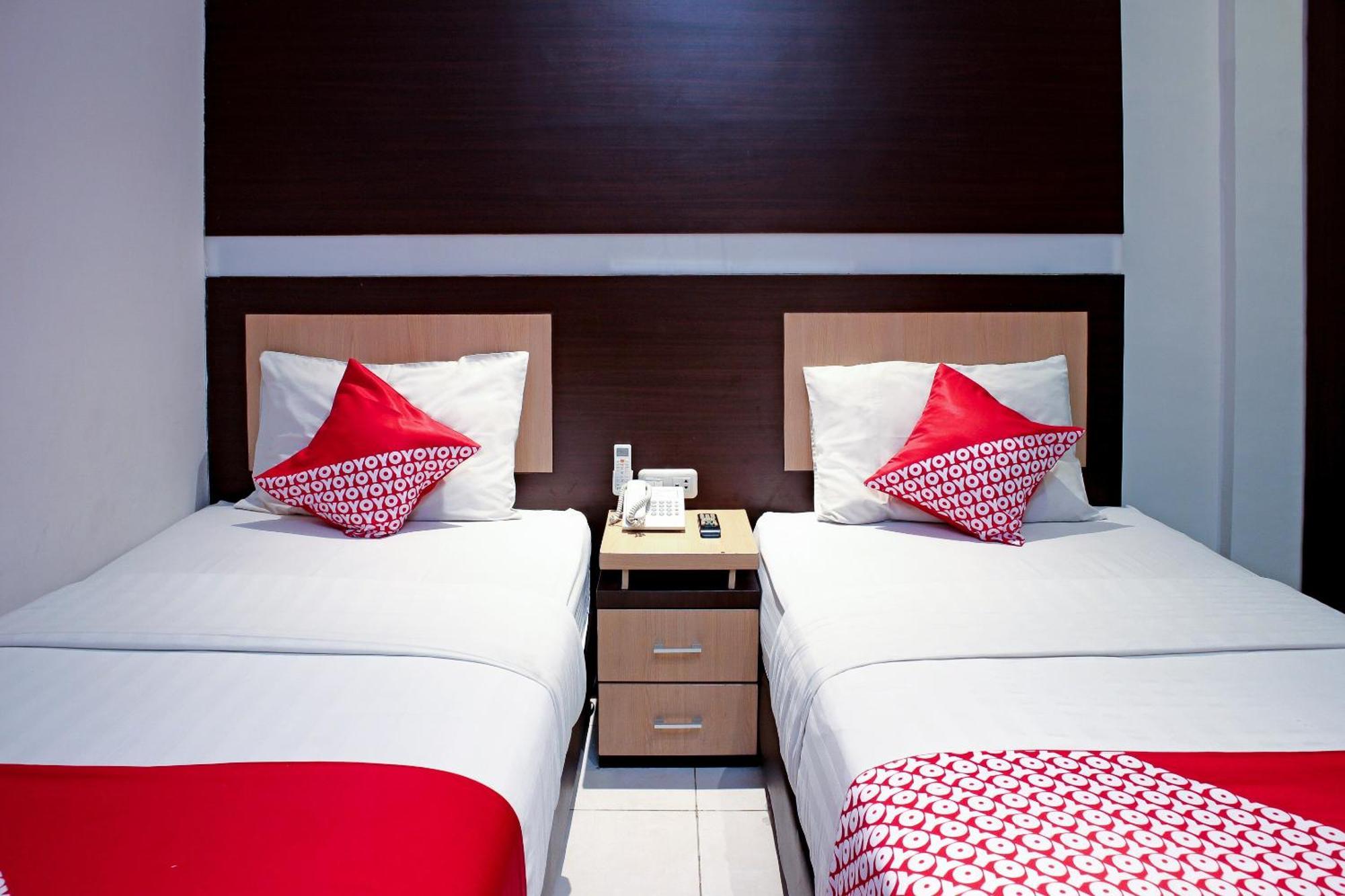 Oyo 1009 Hotel Bumi Malaya Medan Luaran gambar