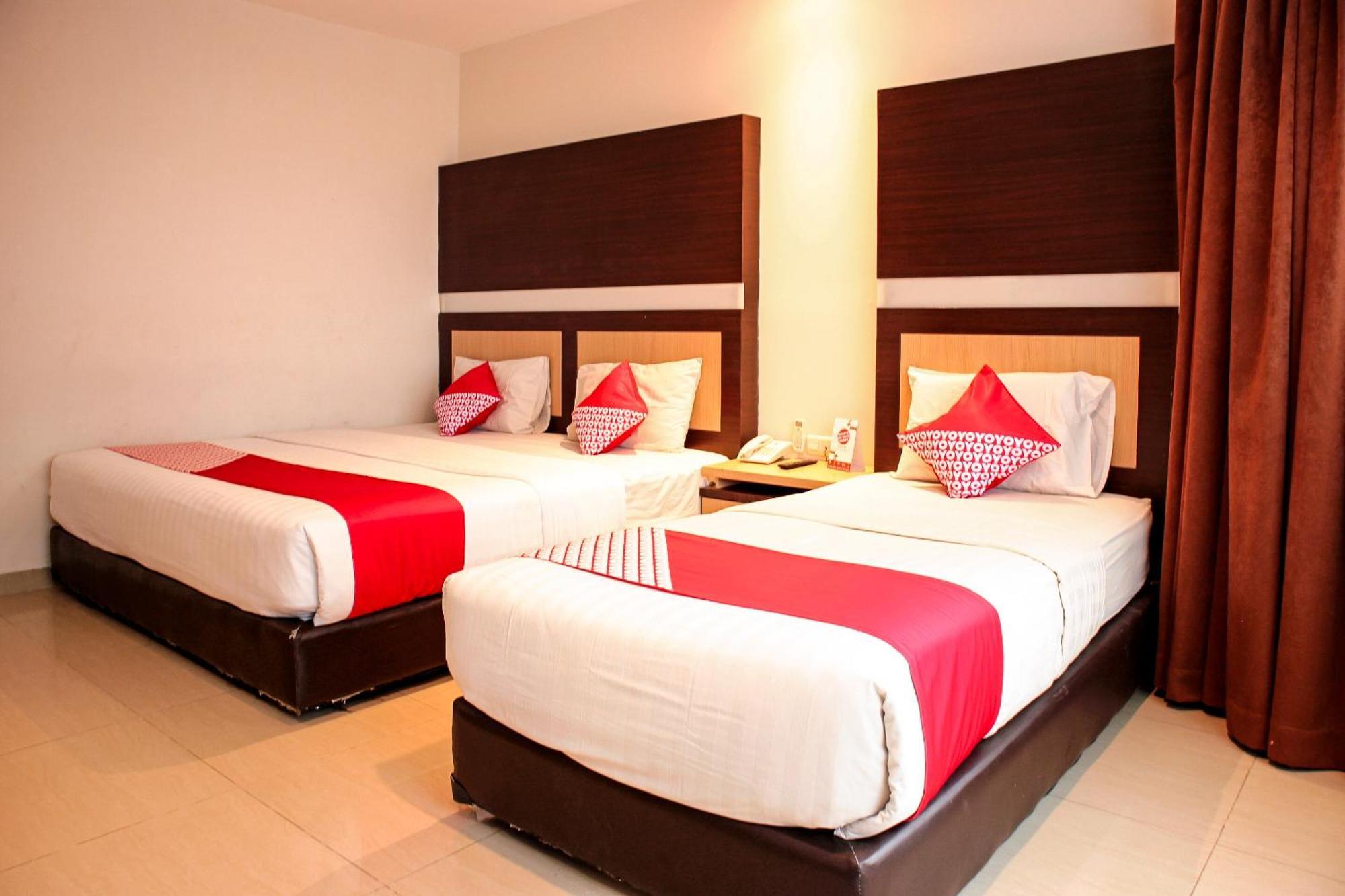 Oyo 1009 Hotel Bumi Malaya Medan Luaran gambar