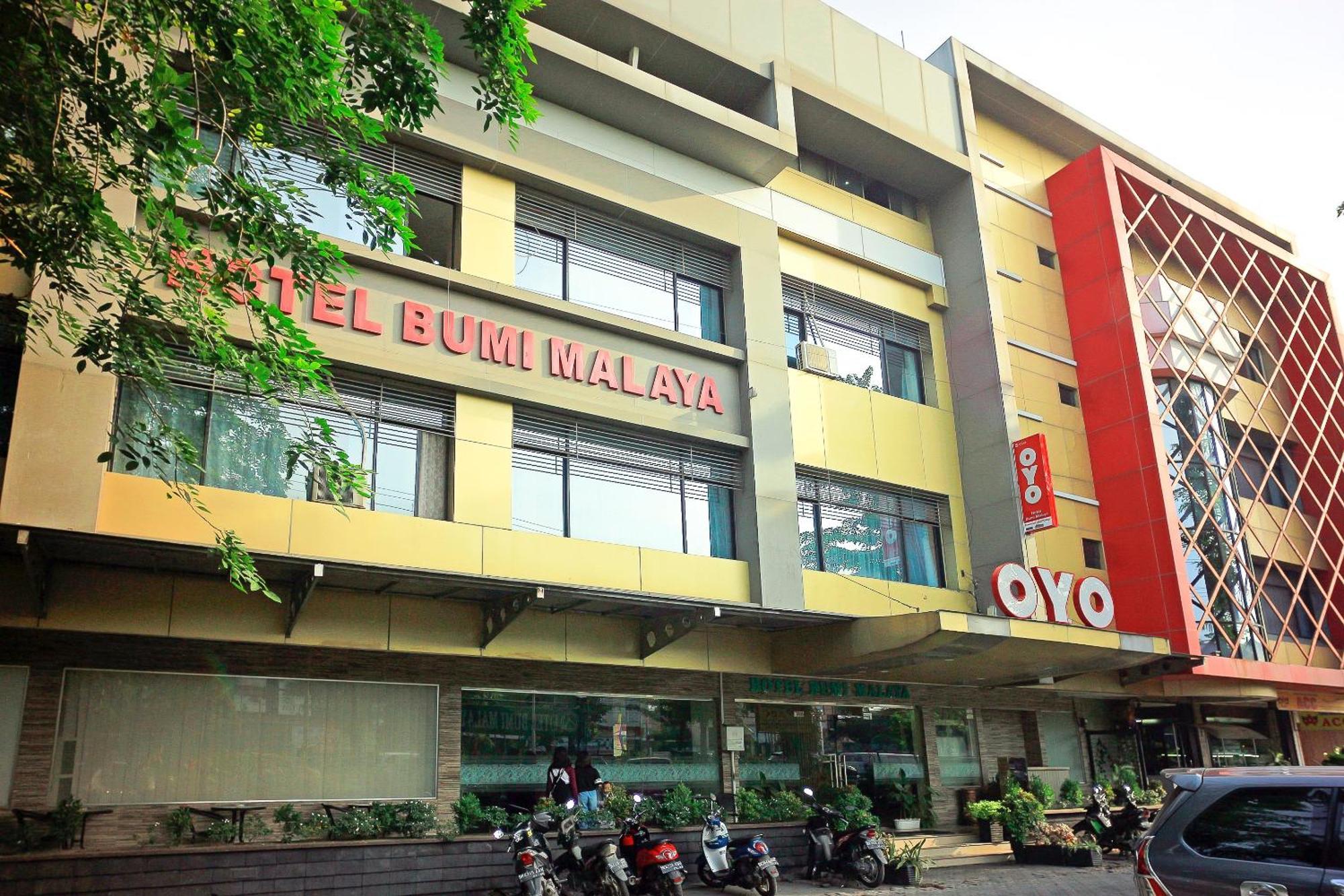 Oyo 1009 Hotel Bumi Malaya Medan Luaran gambar
